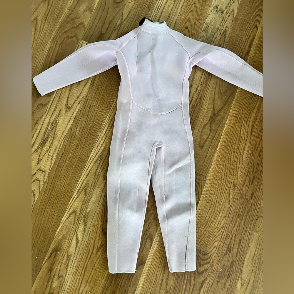 Girls size 6 light pink full wetsuit